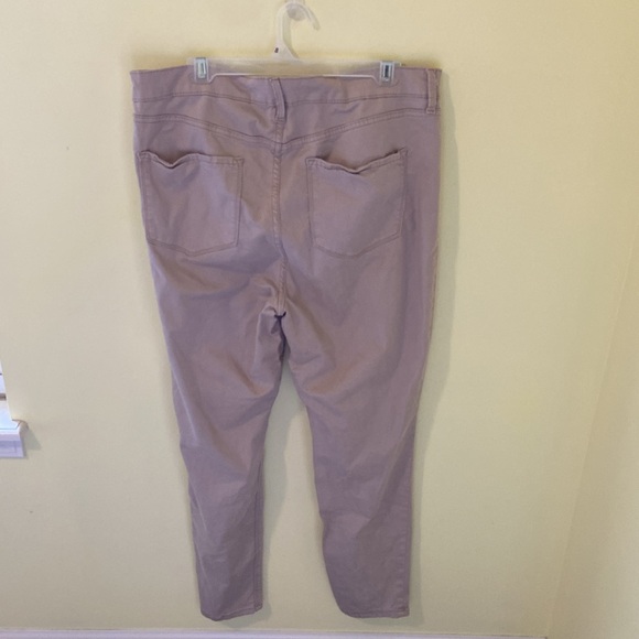 Old Navy Rockstar Khakis - Picture 2 of 4